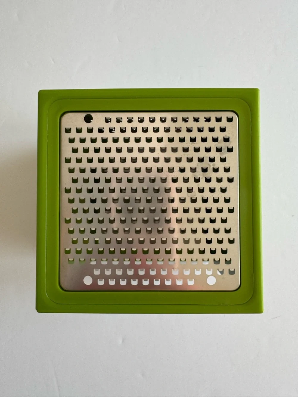 Microplane 3-in-1 Cube Grater Green Fine Ribbon Coarse Blades